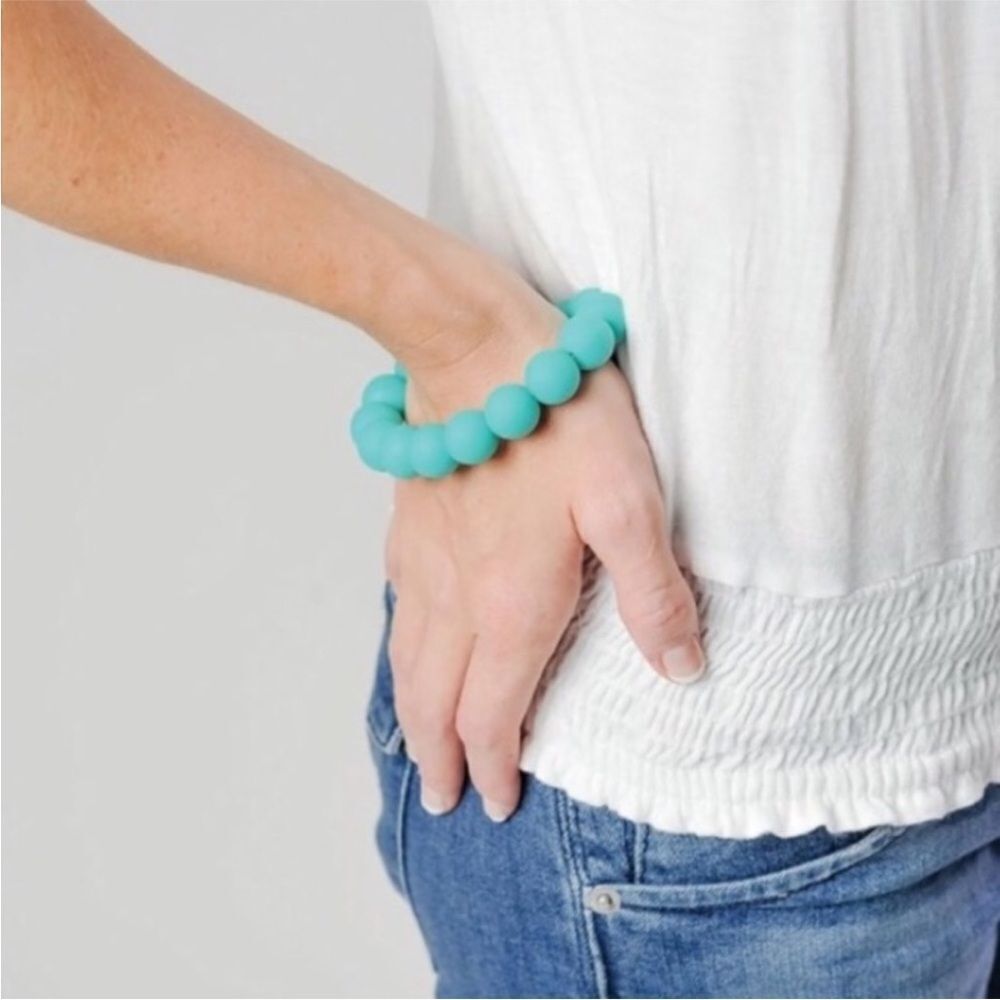 Itzy Ritzy Teething Happens Silicone Bracelet Turquoise